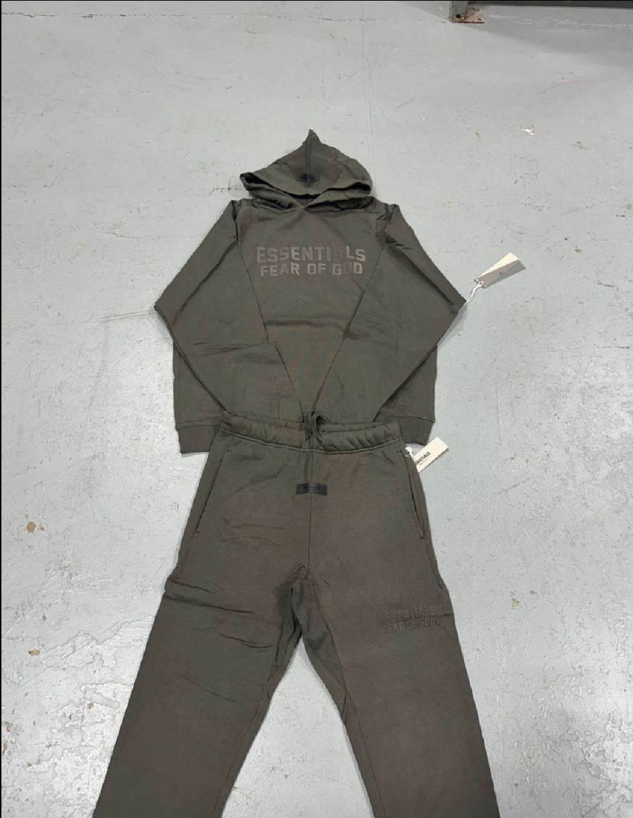 1TO1VENDORS “Essentials”